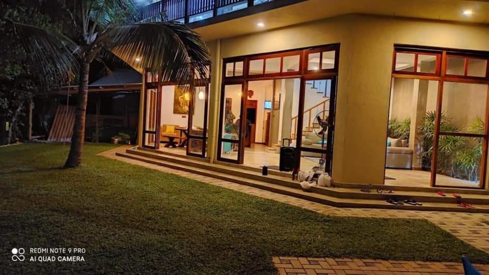 Aurora Lagoon Front Negombo Luaran gambar